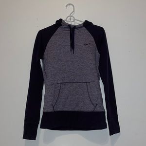 Women’s size S purple therma fit hoodie